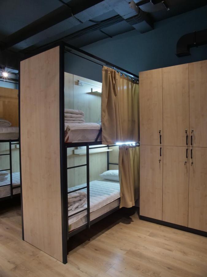 בישקק Muras Hostel מראה חיצוני תמונה