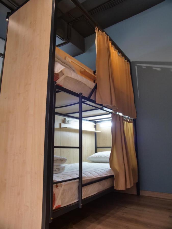 בישקק Muras Hostel מראה חיצוני תמונה